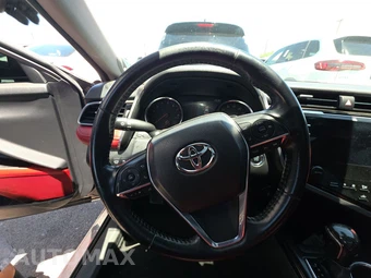 2019 Toyota Camry XSE - miniatura 10