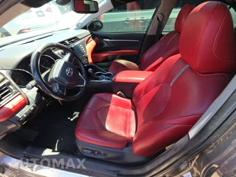 2019 Toyota Camry XSE - miniatura 7