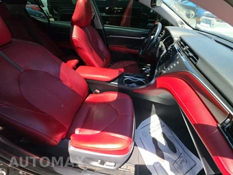 2019 Toyota Camry XSE - miniatura 8