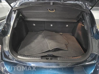 2019 Toyota Corolla Hatchback XSE - miniatura 17