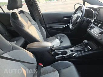2019 Toyota Corolla Hatchback XSE – miniatura 8