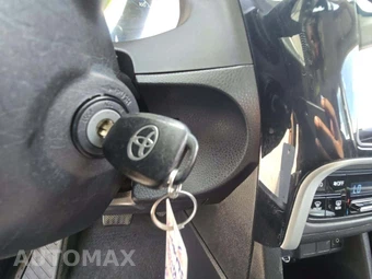 2019 Toyota Corolla LE Sedan - miniatura 5