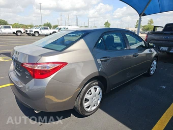 2019 Toyota Corolla LE Sedan - miniatura 4