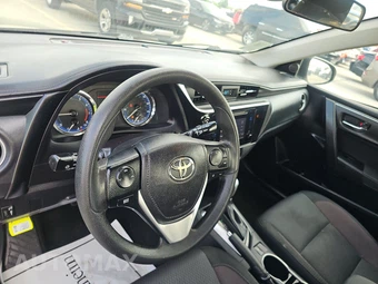2019 Toyota Corolla LE Sedan – miniatura 11