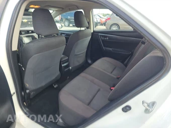 2019 Toyota Corolla LE Sedan – miniatura 13
