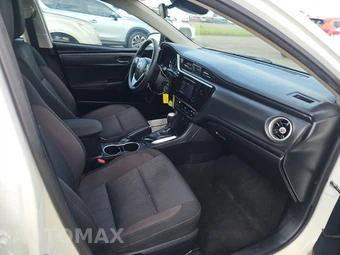 2019 Toyota Corolla LE Sedan – miniatura 8