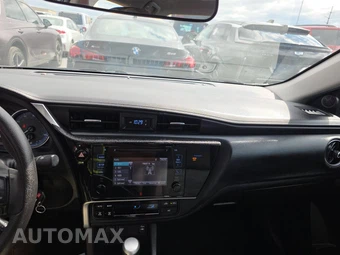 2019 Toyota Corolla LE Sedan – miniatura 11