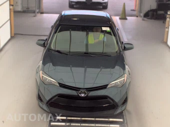 2019 Toyota Corolla LE Sedan – miniatura 2