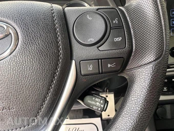 2019 Toyota Corolla LE Sedan - miniatura 12