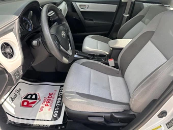 2019 Toyota Corolla LE Sedan - miniatura 16