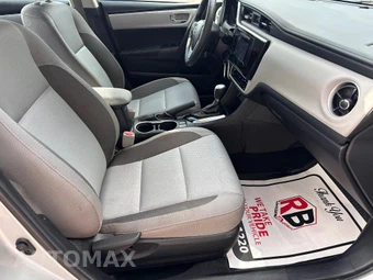2019 Toyota Corolla LE Sedan - miniatura 19