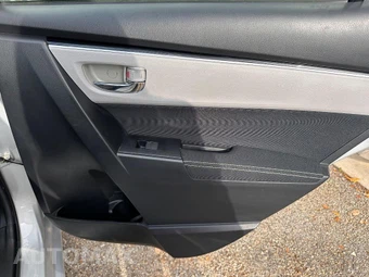 2019 Toyota Corolla LE Sedan - miniatura 20