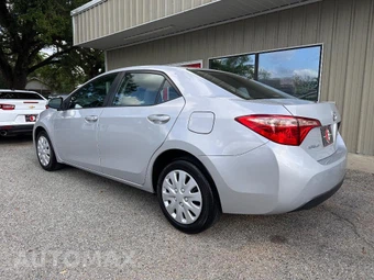 2019 Toyota Corolla LE Sedan - miniatura 7