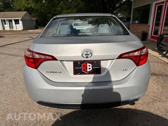 2019 Toyota Corolla LE Sedan - miniatura 8