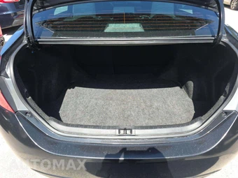2019 Toyota Corolla LE Sedan – miniatura 14