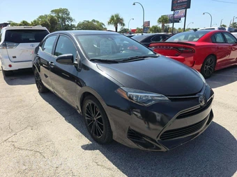 2019 Toyota Corolla LE Sedan – miniatura 4
