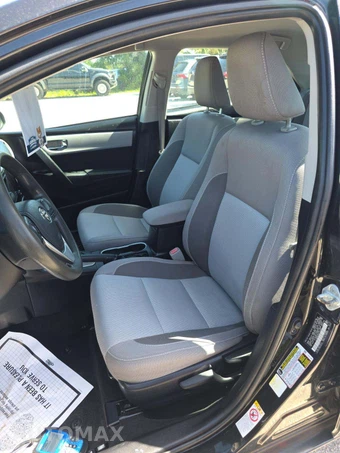 2019 Toyota Corolla LE Sedan – miniatura 6