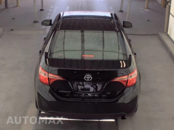 2019 Toyota Corolla LE Sedan - miniatura 5