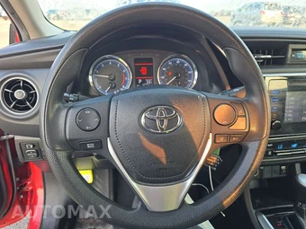 2019 Toyota Corolla LE Sedan – miniatura 10
