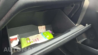 2019 Toyota Corolla LE Sedan – miniatura 23