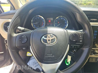 2019 Toyota Corolla LE Sedan - miniatura 10