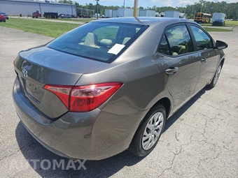 2019 Toyota Corolla LE Sedan - miniatura 4