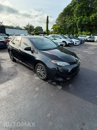 2019 Toyota Corolla LE Sedan - miniatura 2