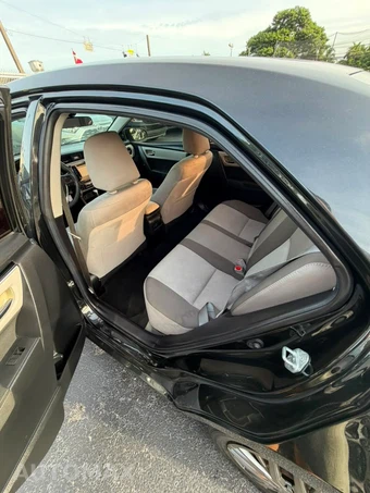 2019 Toyota Corolla LE Sedan - miniatura 7