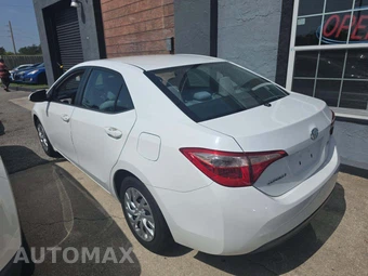 2019 Toyota Corolla LE Sedan - miniatura 2