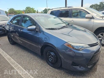 2019 Toyota Corolla LE Sedan - miniatura 3