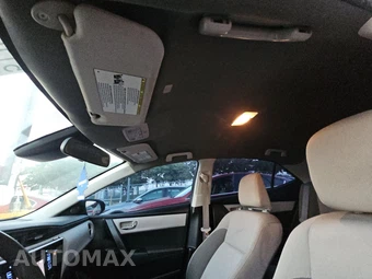 2019 Toyota Corolla LE Sedan - miniatura 18