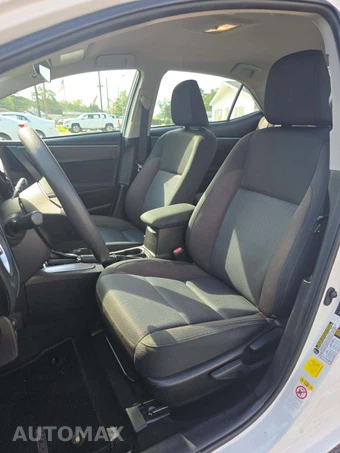 2019 Toyota Corolla LE Sedan - miniatura 6