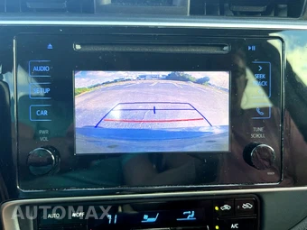 2019 Toyota Corolla SE Sedan - miniatura 18