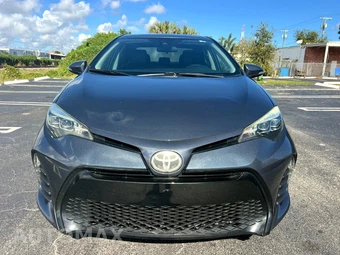 2019 Toyota Corolla SE Sedan - miniatura 2