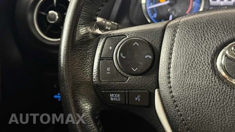 2019 Toyota Corolla SE Sedan - miniatura 17