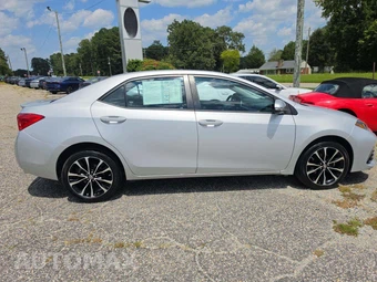 2019 Toyota Corolla XSE Sedan - miniatura 4