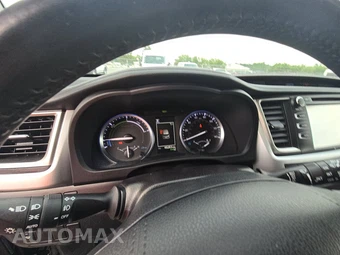 2019 Toyota Highlander Hybrid XLE - miniatura 12