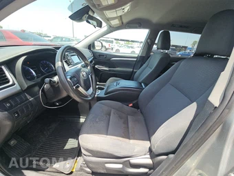 2019 Toyota Highlander LE – miniatura 13