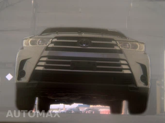 2019 Toyota Highlander LE – miniatura 3