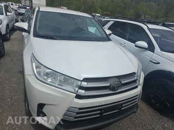 2019 Toyota Highlander LE – miniatura 2