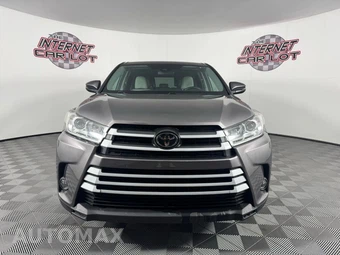 2019 Toyota Highlander LE - miniatura 2