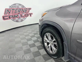 2019 Toyota Highlander LE - miniatura 23