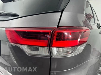2019 Toyota Highlander LE - miniatura 27