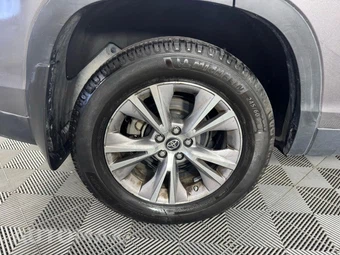 2019 Toyota Highlander LE - miniatura 43