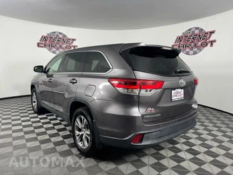 2019 Toyota Highlander LE - miniatura 5