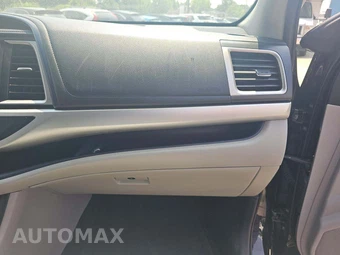 2019 Toyota Highlander LE – miniatura 17