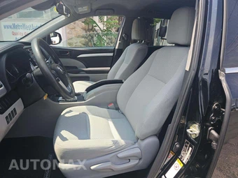2019 Toyota Highlander LE – miniatura 3
