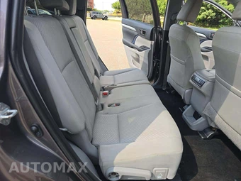2019 Toyota Highlander LE - miniatura 14