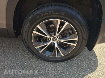 2019 Toyota Highlander LE - miniatura 25