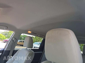 2019 Toyota Highlander LE - miniatura 8